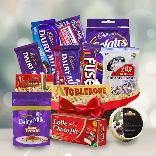 Buy Cadbury Celebrations Dark Noir Selection, 240g Online at Best Prices in  India - JioMart.