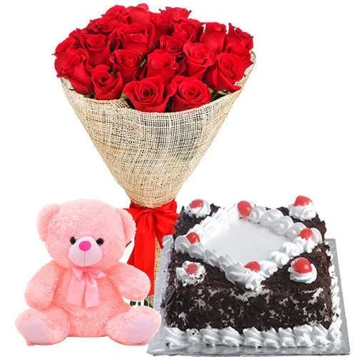 Soft N Pretty Happy Birthday Red Rose Bouquet With Small Teddy N