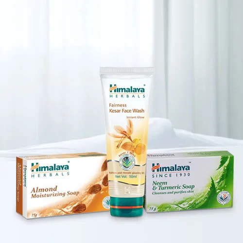 Send Himalaya Herbal 3-in-1 Bath Pack